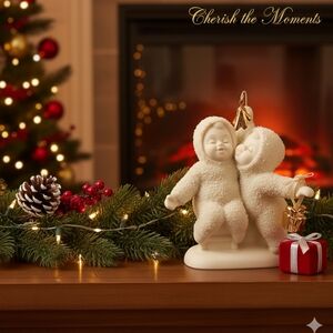 Snowbabies Dept 56 Mistletoe Kisses Figurine Porcelain Christmas Collectible